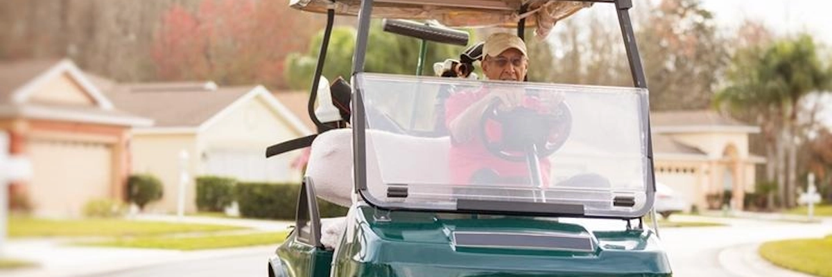 Read more about the article Mastering Golf Cart Etiquette: A Guide for Enthusiasts